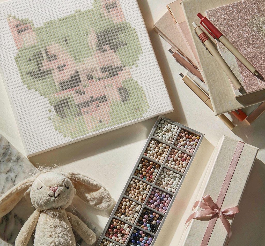 Diamond art kit, stationery set and plush gift items for children